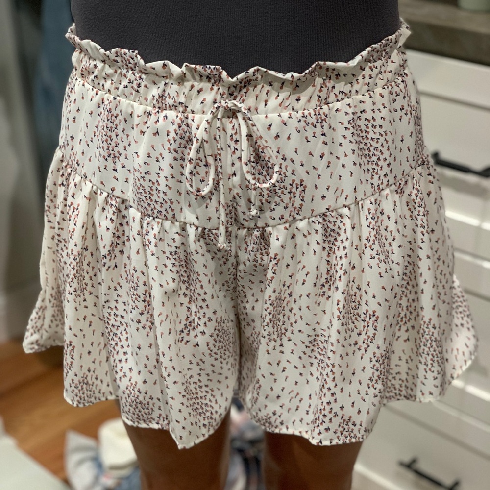 Saints and hearts flower shorts